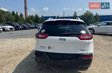 Внедорожник / Кроссовер Jeep Cherokee 2017 в 