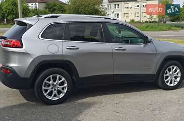 Внедорожник / Кроссовер Jeep Cherokee 2018 в 