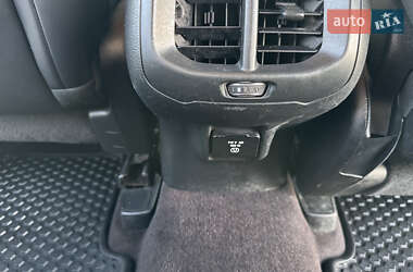 Внедорожник / Кроссовер Jeep Cherokee 2015 в 