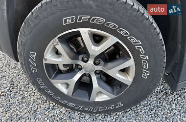 Внедорожник / Кроссовер Jeep Cherokee 2015 в 