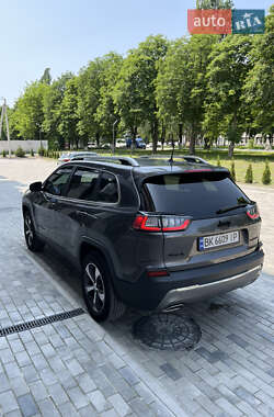 Позашляховик / Кросовер Jeep Cherokee 2018 в 