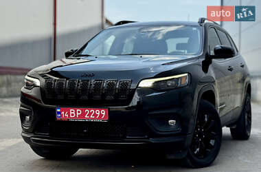 Внедорожник / Кроссовер Jeep Cherokee 2022 в 