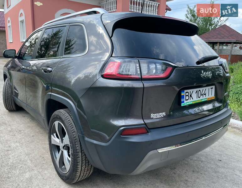 Позашляховик / Кросовер Jeep Cherokee 2019 в Рівному