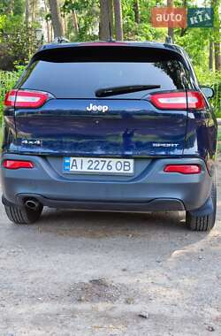 Внедорожник / Кроссовер Jeep Cherokee 2015 в 