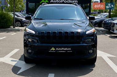 Внедорожник / Кроссовер Jeep Cherokee 2015 в 