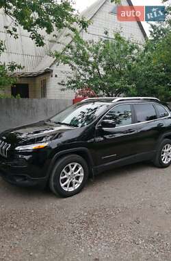 Внедорожник / Кроссовер Jeep Cherokee 2016 в Киеве
