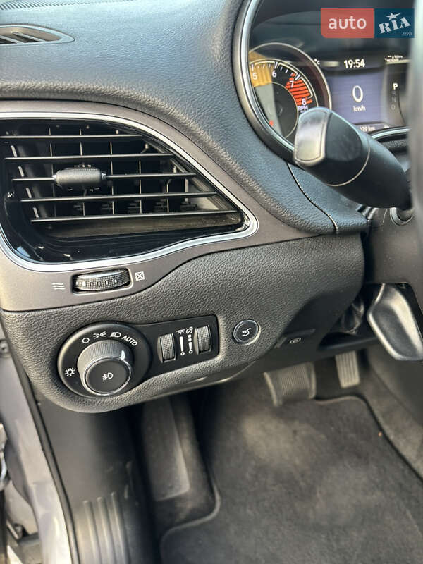 Позашляховик / Кросовер Jeep Cherokee 2018 в Києві