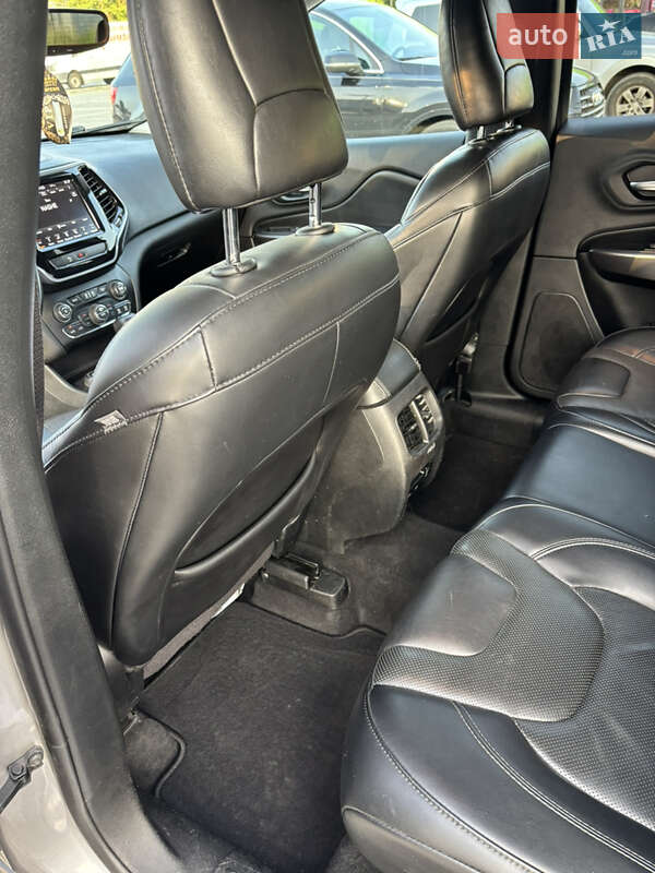 Позашляховик / Кросовер Jeep Cherokee 2018 в Києві