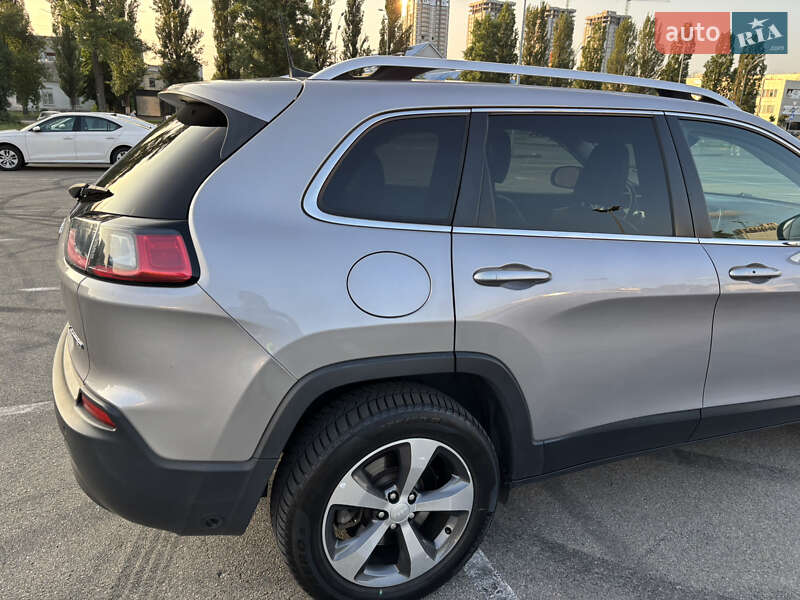 Позашляховик / Кросовер Jeep Cherokee 2018 в Києві