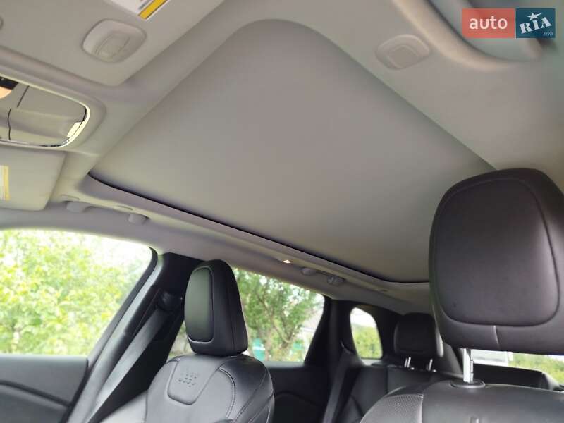 Внедорожник / Кроссовер Jeep Cherokee 2022 в Новой Водолаге фото 8 Внедорожник / Кроссовер Jeep Cherokee 2022 в Новой Водолаге