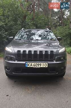 Внедорожник / Кроссовер Jeep Cherokee 2016 в Киеве