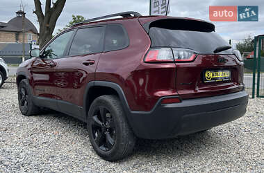 Внедорожник / Кроссовер Jeep Cherokee 2020 в 