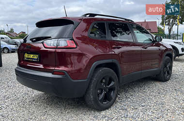 Внедорожник / Кроссовер Jeep Cherokee 2020 в 