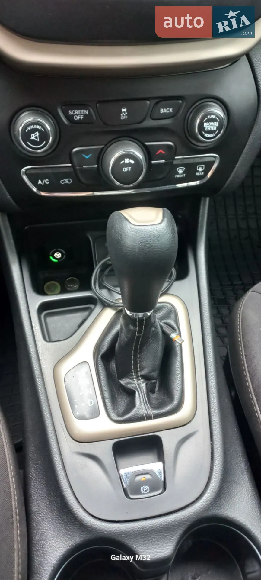 2016 Jeep Cherokee - мініатюра 16