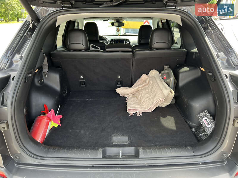 Позашляховик / Кросовер Jeep Cherokee 2021 в Броварах