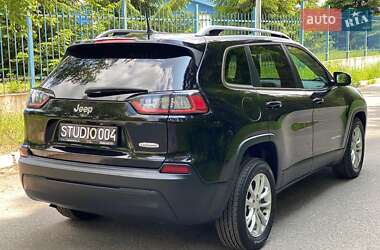 Внедорожник / Кроссовер Jeep Cherokee 2018 в 