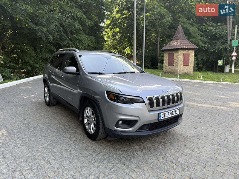 Внедорожник / Кроссовер Jeep Cherokee 2018 в Черновцах