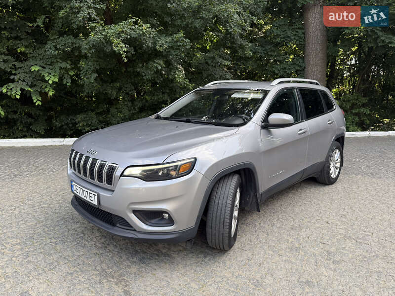 Внедорожник / Кроссовер Jeep Cherokee 2018 в Черновцах