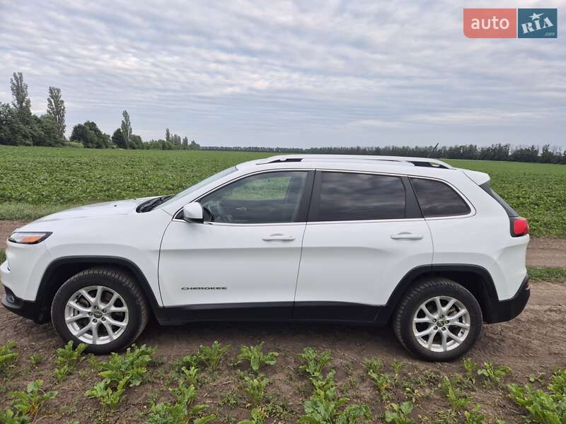 Позашляховик / Кросовер Jeep Cherokee 2018 в Гайсину