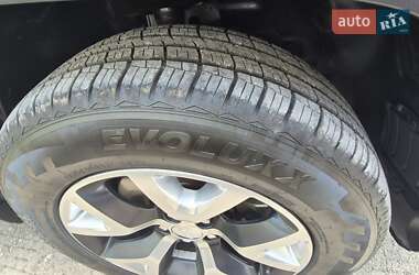 Внедорожник / Кроссовер Jeep Cherokee 2014 в 
