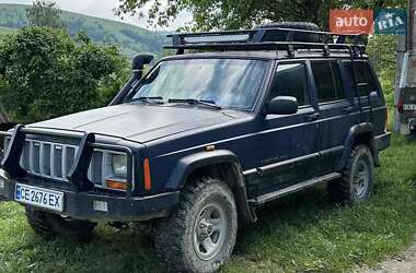 Внедорожник / Кроссовер Jeep Cherokee 2001 в 