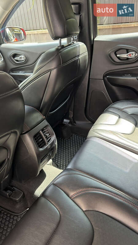 Внедорожник / Кроссовер Jeep Cherokee 2018 в Ужгороде фото 28 Внедорожник / Кроссовер Jeep Cherokee 2018 в Ужгороде