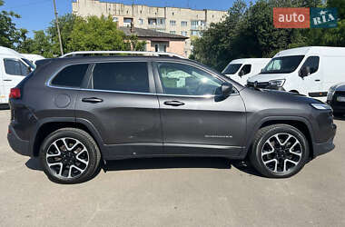 Внедорожник / Кроссовер Jeep Cherokee 2016 в 