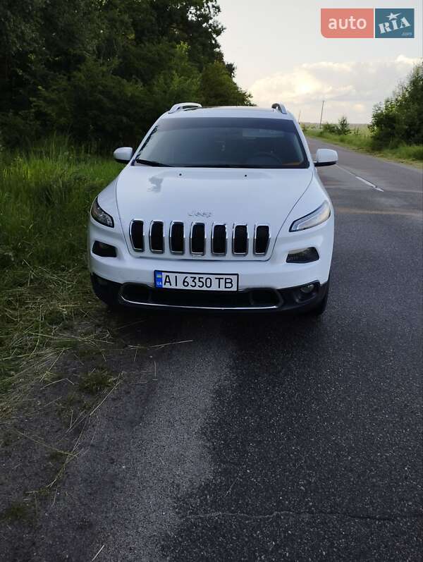 Внедорожник / Кроссовер Jeep Cherokee 2015 в Белой Церкви