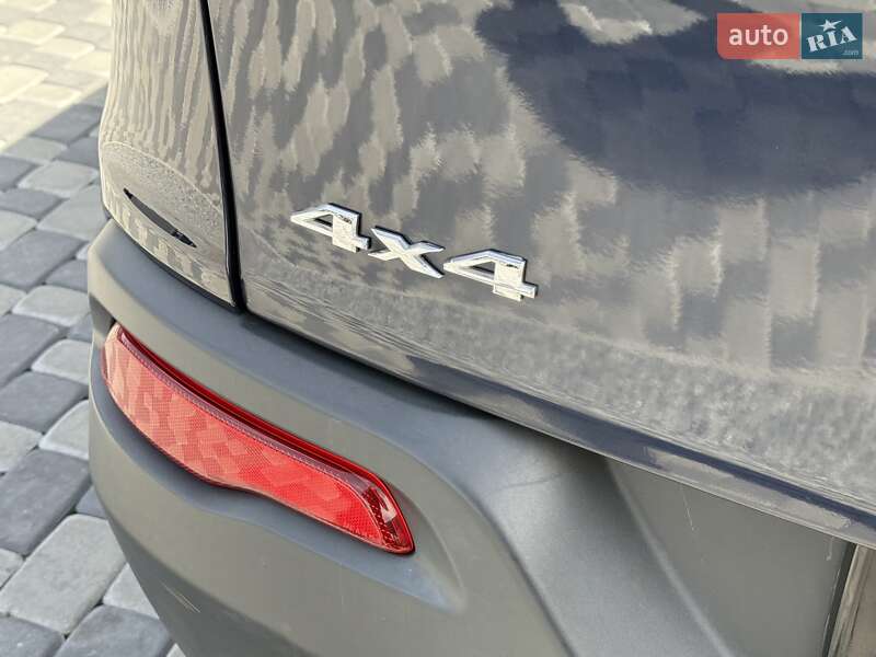 Позашляховик / Кросовер Jeep Cherokee 2015 в Львові