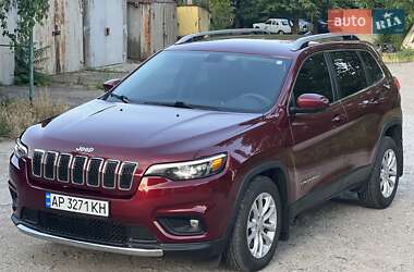 Позашляховик / Кросовер Jeep Cherokee 2019 в 