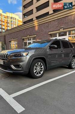 Внедорожник / Кроссовер Jeep Cherokee 2019 в Киеве