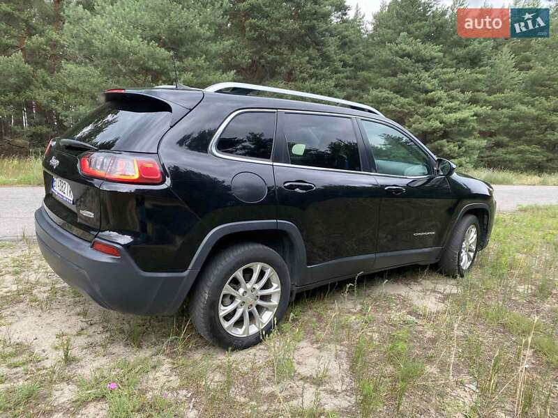 Внедорожник / Кроссовер Jeep Cherokee 2018 в Кременчуге