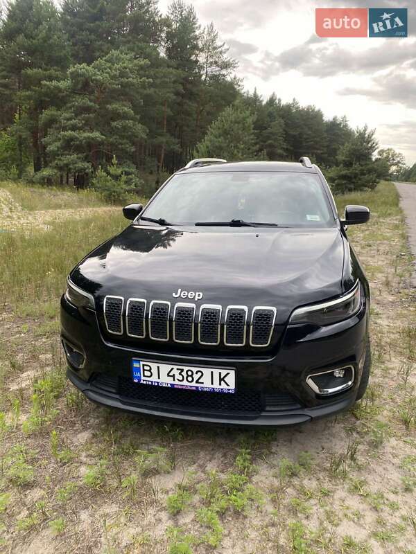 Внедорожник / Кроссовер Jeep Cherokee 2018 в Кременчуге