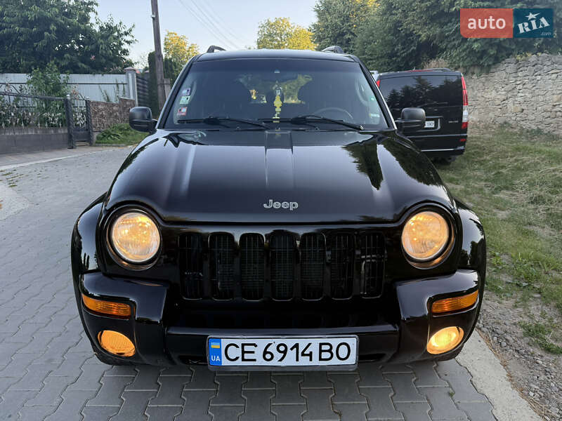 Позашляховик / Кросовер Jeep Cherokee 2003 в Чернівцях