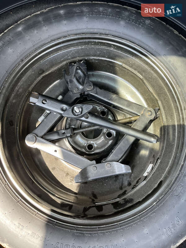 Внедорожник / Кроссовер Jeep Cherokee 2019 в Ивано-Франковске