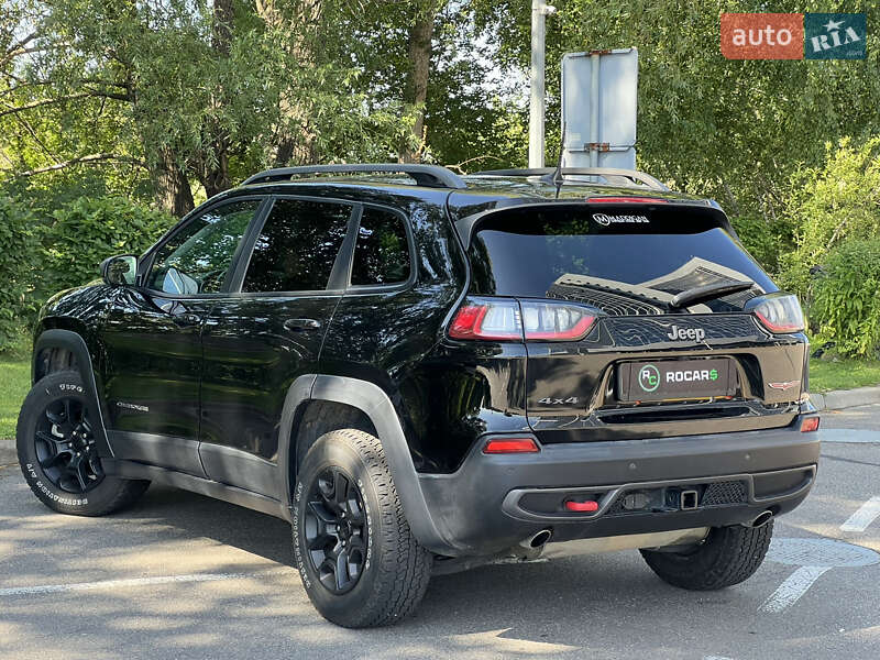 Позашляховик / Кросовер Jeep Cherokee 2021 в Києві