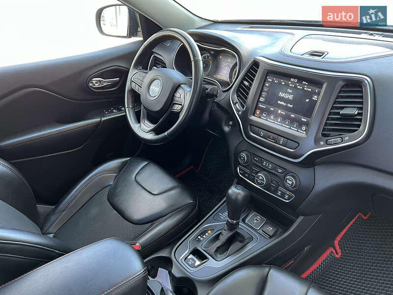 Позашляховик / Кросовер Jeep Cherokee 2021 в Києві