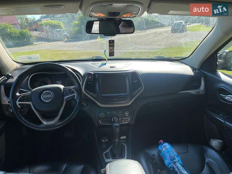 Внедорожник / Кроссовер Jeep Cherokee 2016 в Тернополе фото 6 Внедорожник / Кроссовер Jeep Cherokee 2016 в Тернополе