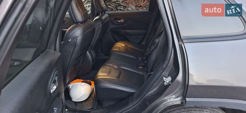 Внедорожник / Кроссовер Jeep Cherokee 2021 в Ивано-Франковске