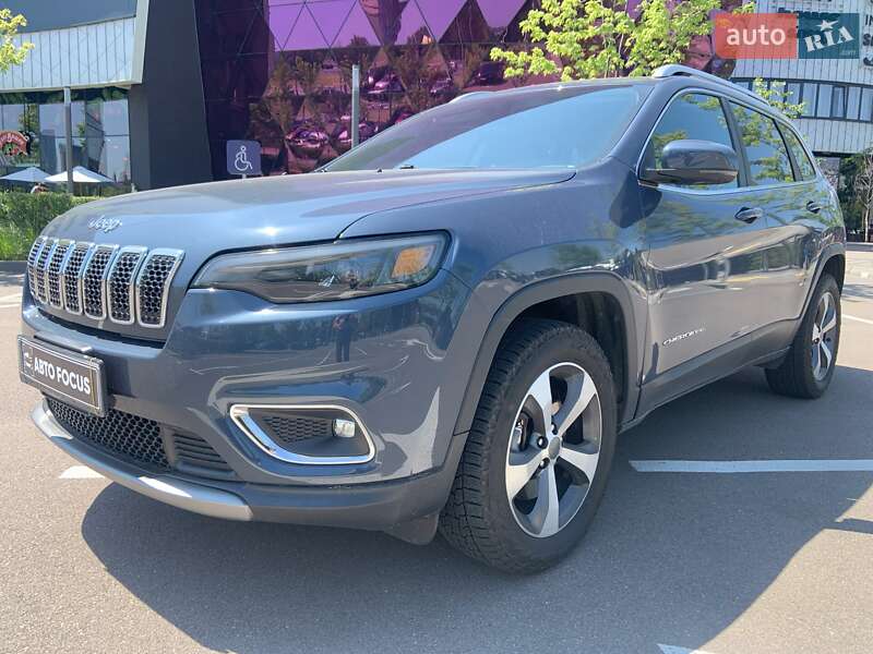 Внедорожник / Кроссовер Jeep Cherokee 2020 в Киеве