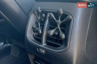 Внедорожник / Кроссовер Jeep Cherokee 2020 в 