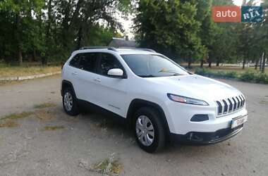 Позашляховик / Кросовер Jeep Cherokee 2015 в 