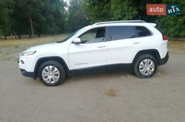 Позашляховик / Кросовер Jeep Cherokee 2015 в 