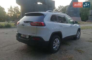 Позашляховик / Кросовер Jeep Cherokee 2015 в 