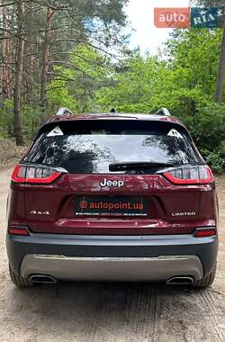 Внедорожник / Кроссовер Jeep Cherokee 2018 в 