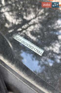 Внедорожник / Кроссовер Jeep Cherokee 2018 в 