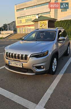 Внедорожник / Кроссовер Jeep Cherokee 2018 в 