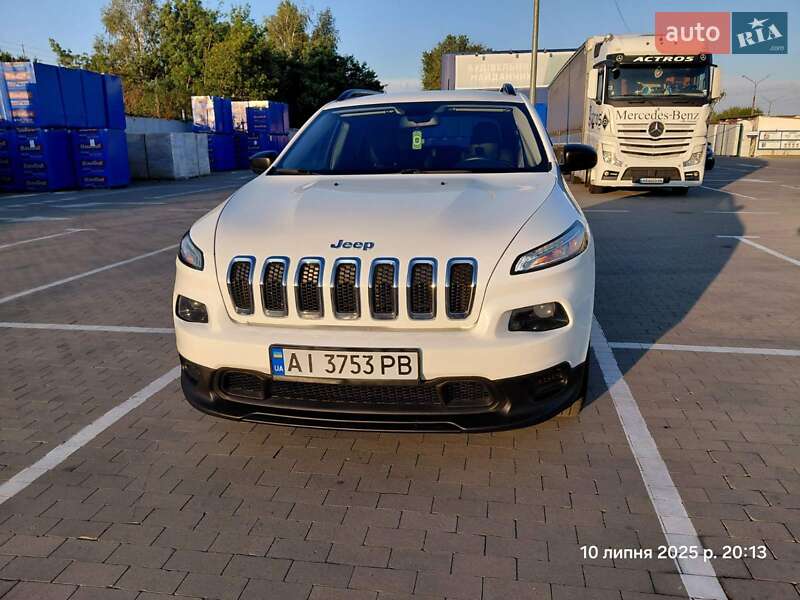 Jeep Cherokee 2016