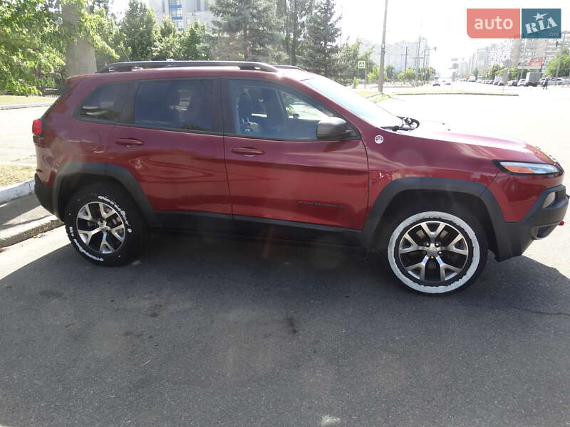 Внедорожник / Кроссовер Jeep Cherokee 2015 в Киеве фото 4 Внедорожник / Кроссовер Jeep Cherokee 2015 в Киеве