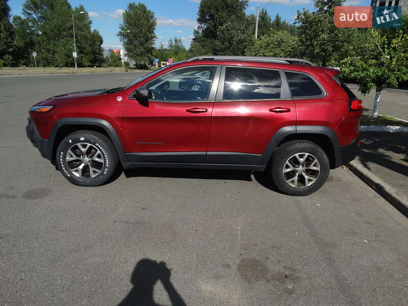 Внедорожник / Кроссовер Jeep Cherokee 2015 в Киеве фото 14 Внедорожник / Кроссовер Jeep Cherokee 2015 в Киеве